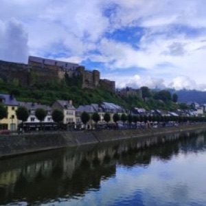 La citadelle de Montmédy, la ville belge de Bouillon et l'inévitable château de Sedan.#ardennes #belgium #meuse